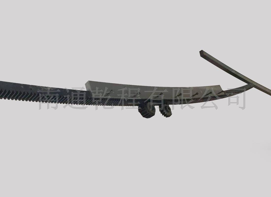 ֱ��18m�⻡�XȦ���Dʾ��һ��������(sh��)�tƴ��һ����(g��)Ȧ��